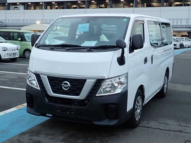 NISSAN CARAVAN VAN 2018