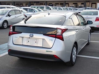 TOYOTA PRIUS 2022