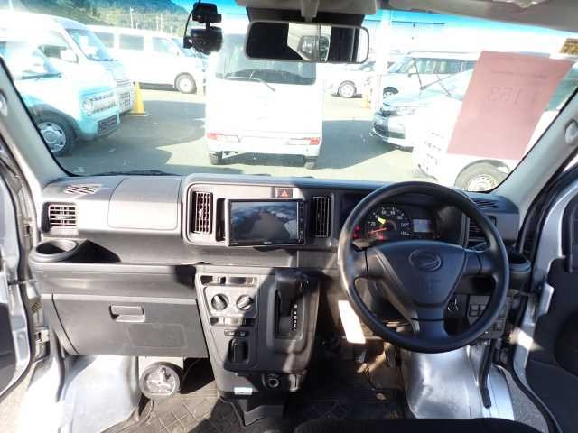 DAIHATSU HIJET VAN 2019