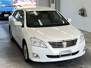 TOYOTA PREMIO 2012