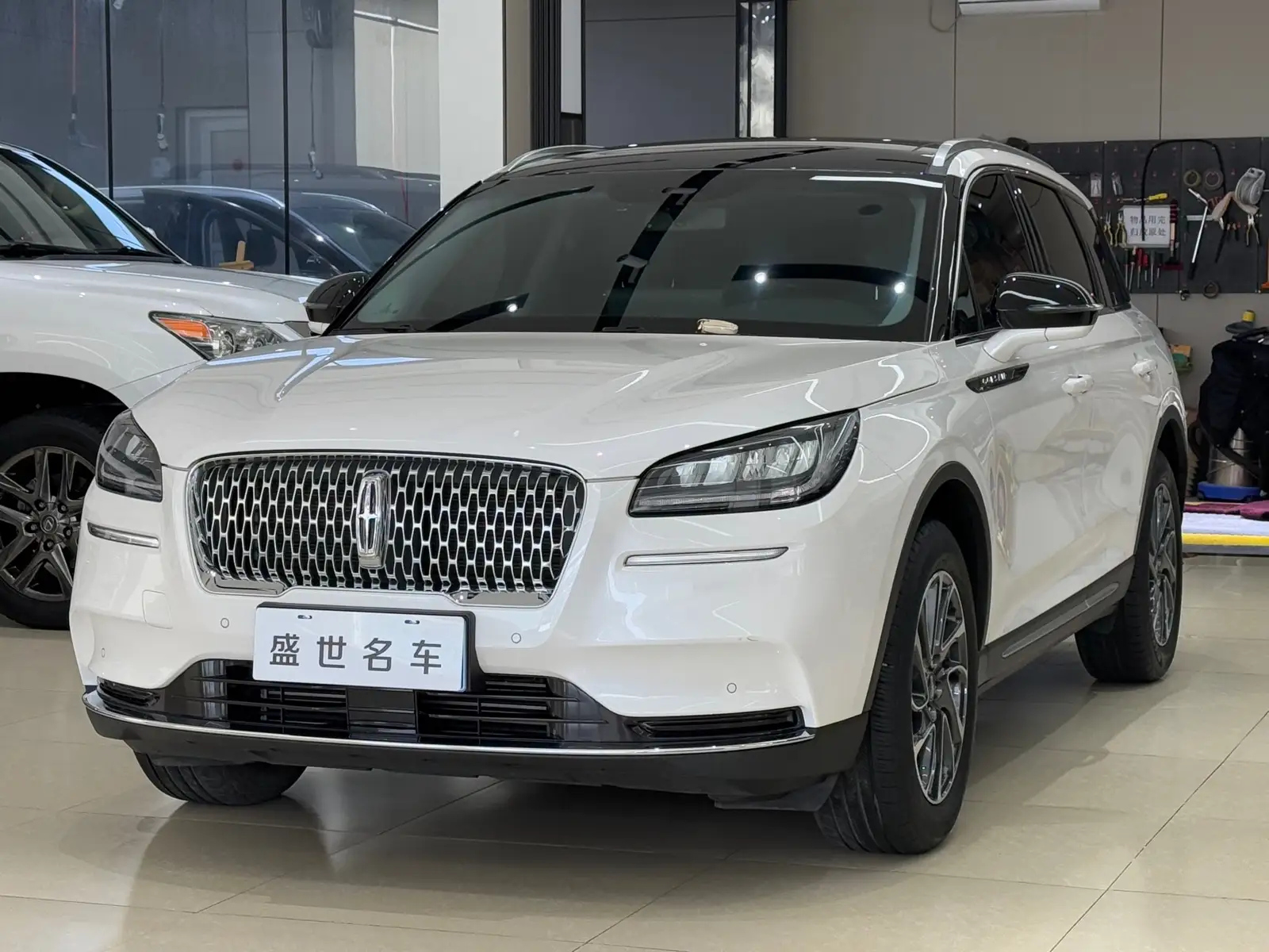 LINCOLN ADVENTURER
