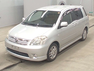 TOYOTA RAUM