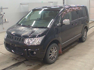 MITSUBISHI DELICA D5