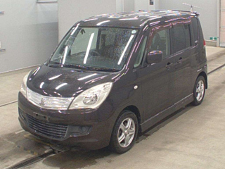 MITSUBISHI DELICA D2