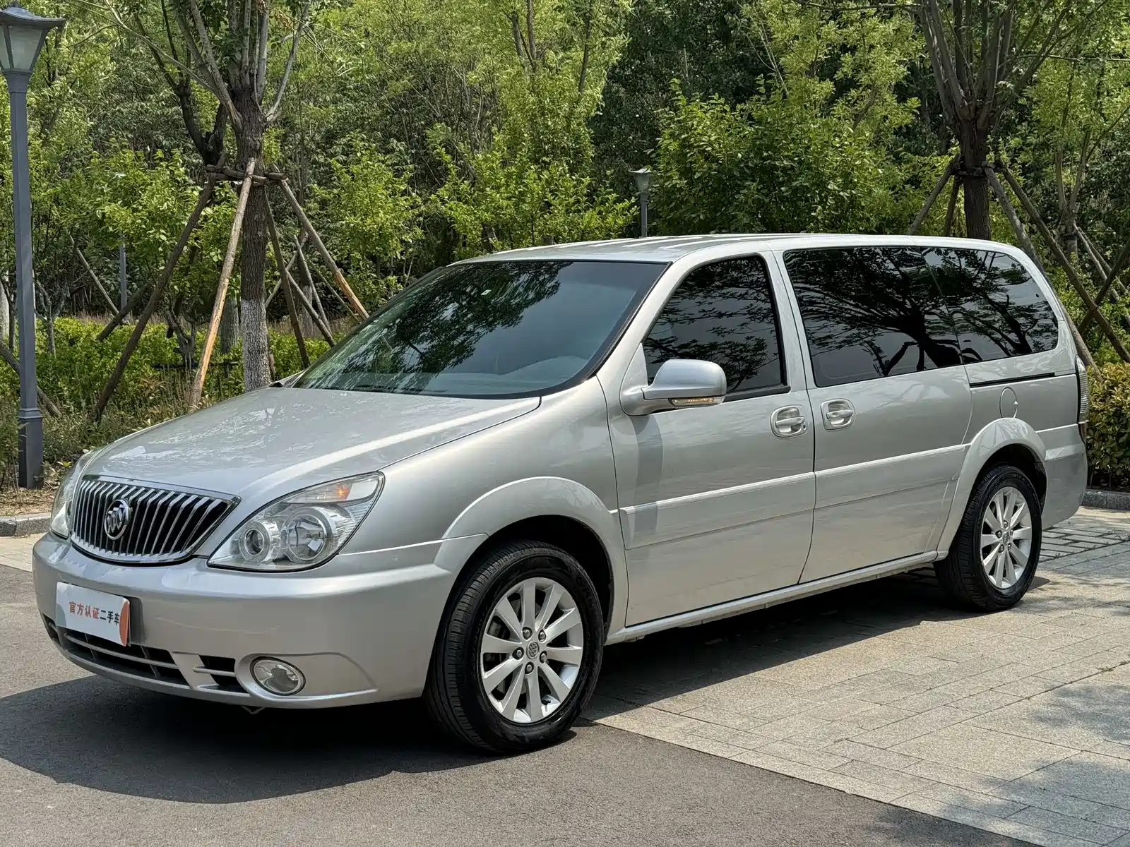 BUICK GL8
