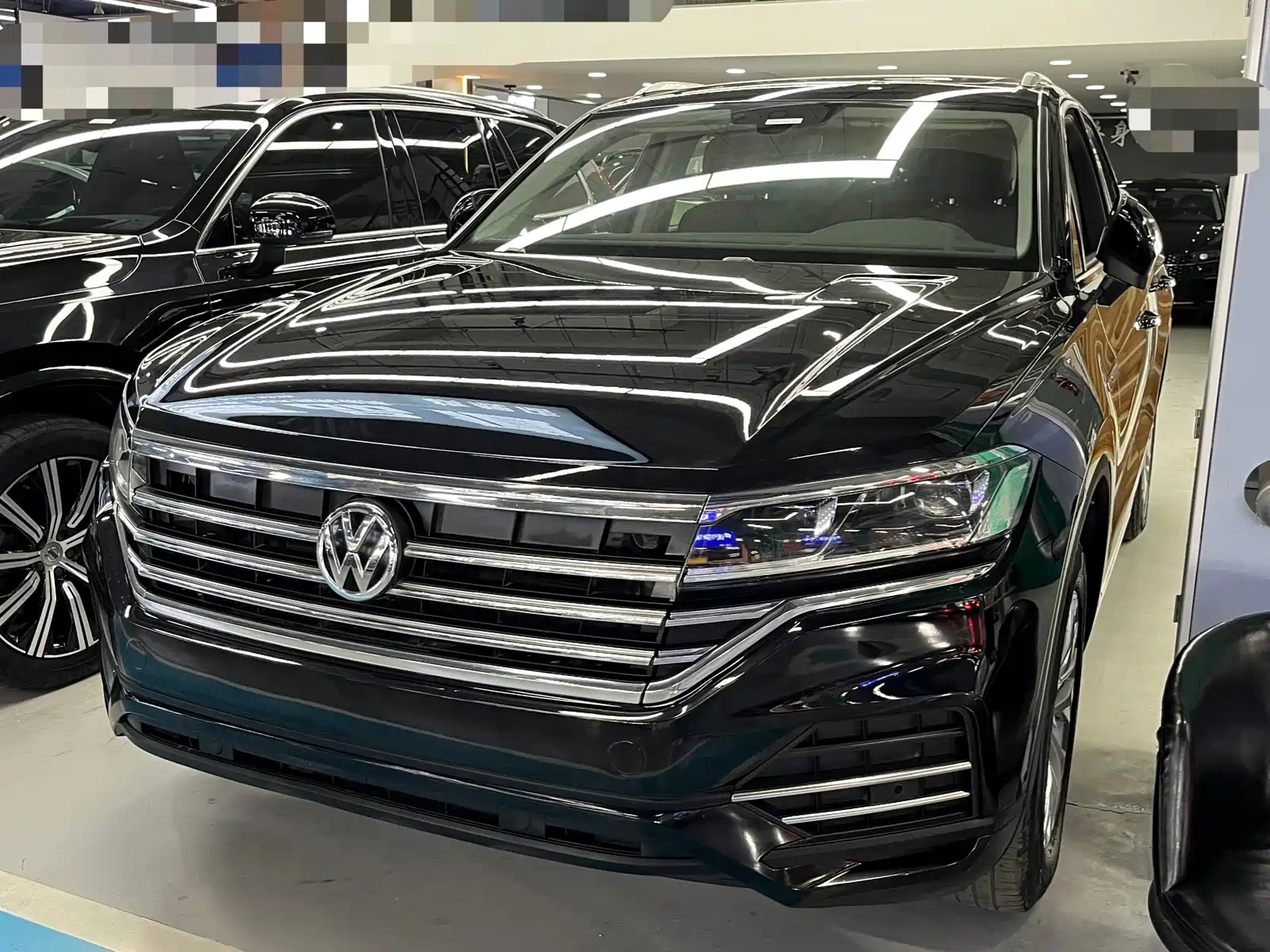 VOLKSWAGEN TOUAREG