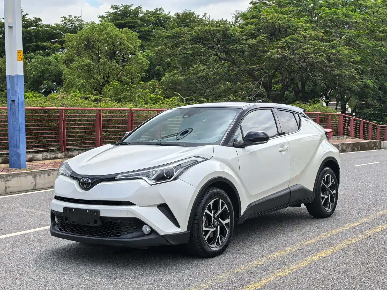 TOYOTA C-HR