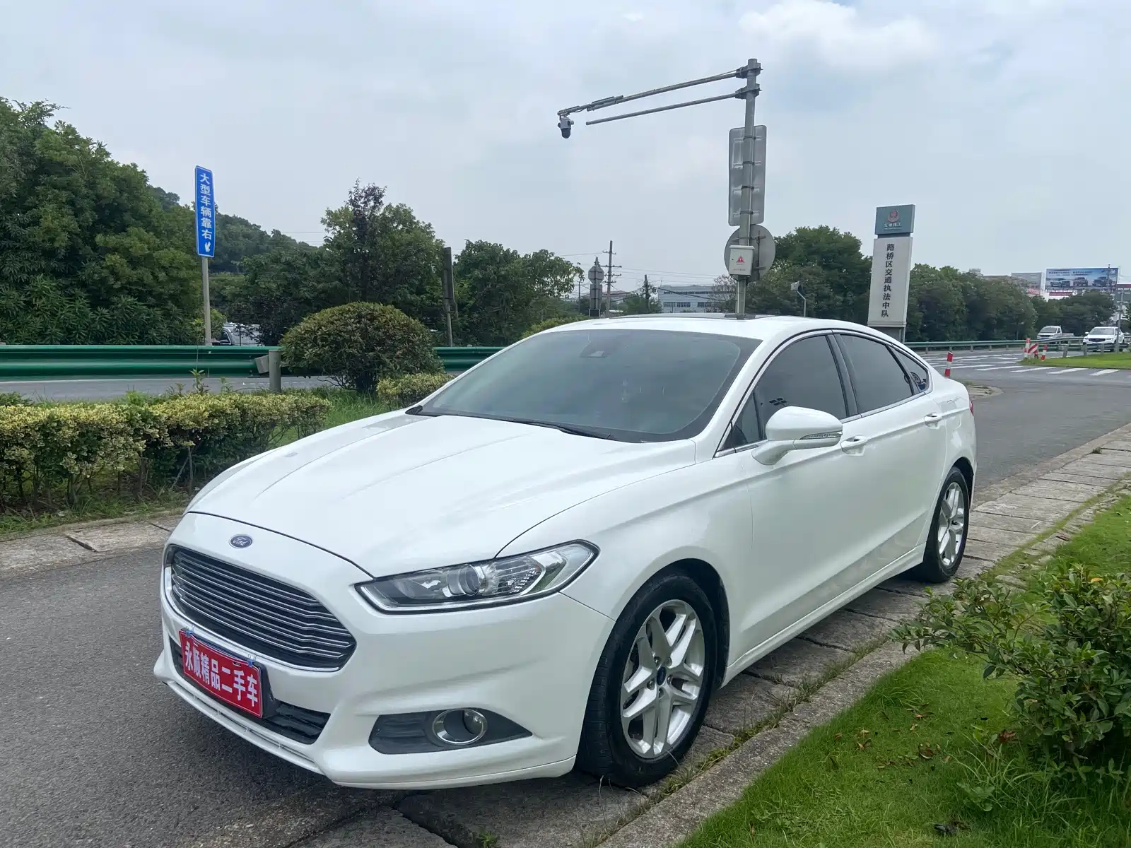 FORD MONDEO