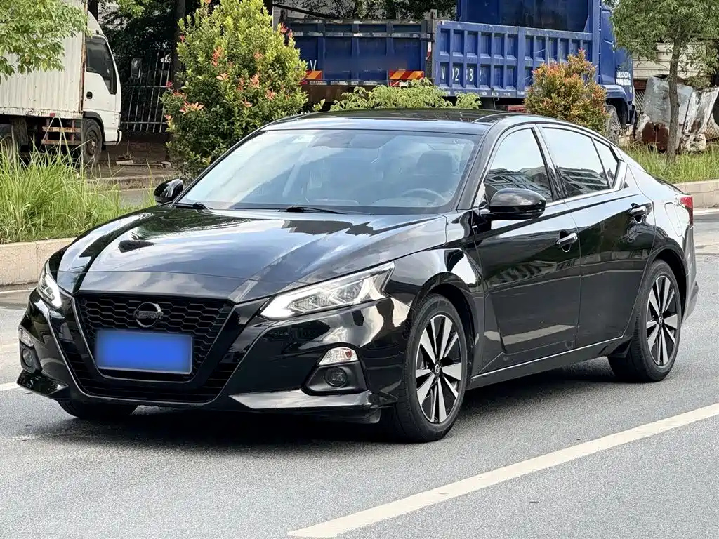NISSAN TEANA