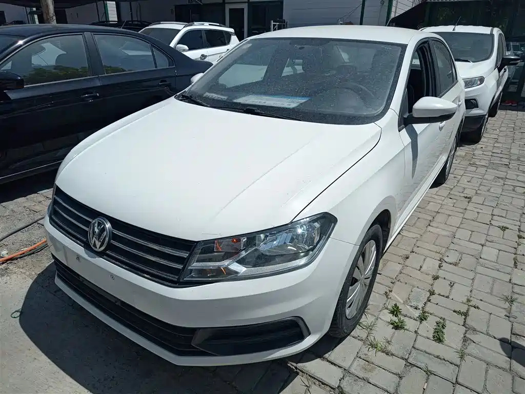 VOLKSWAGEN SANTANA
