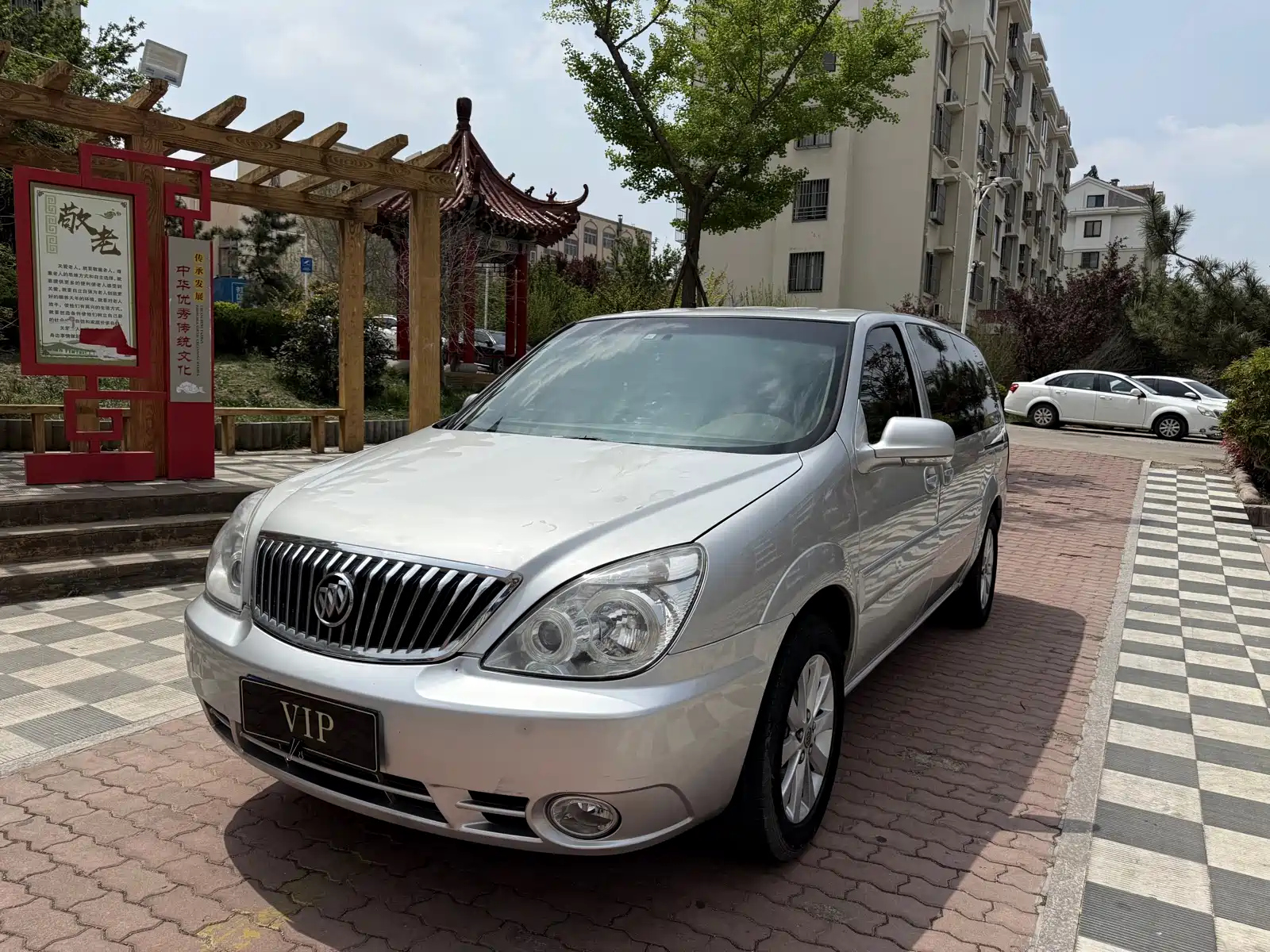 BUICK GL8