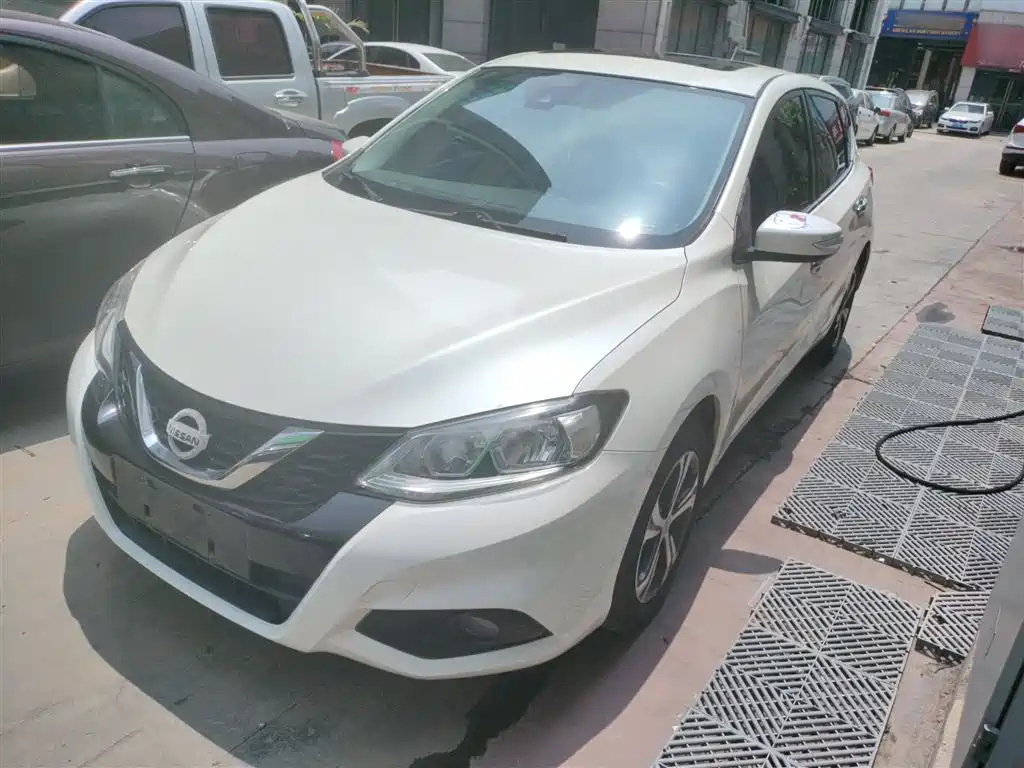 NISSAN TIIDA TIIDA