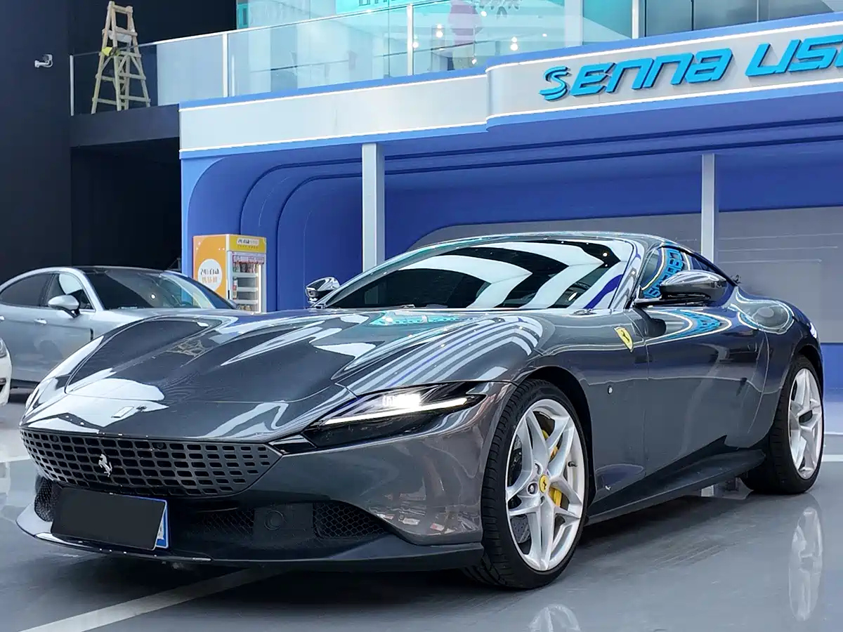 FERRARI ROMA