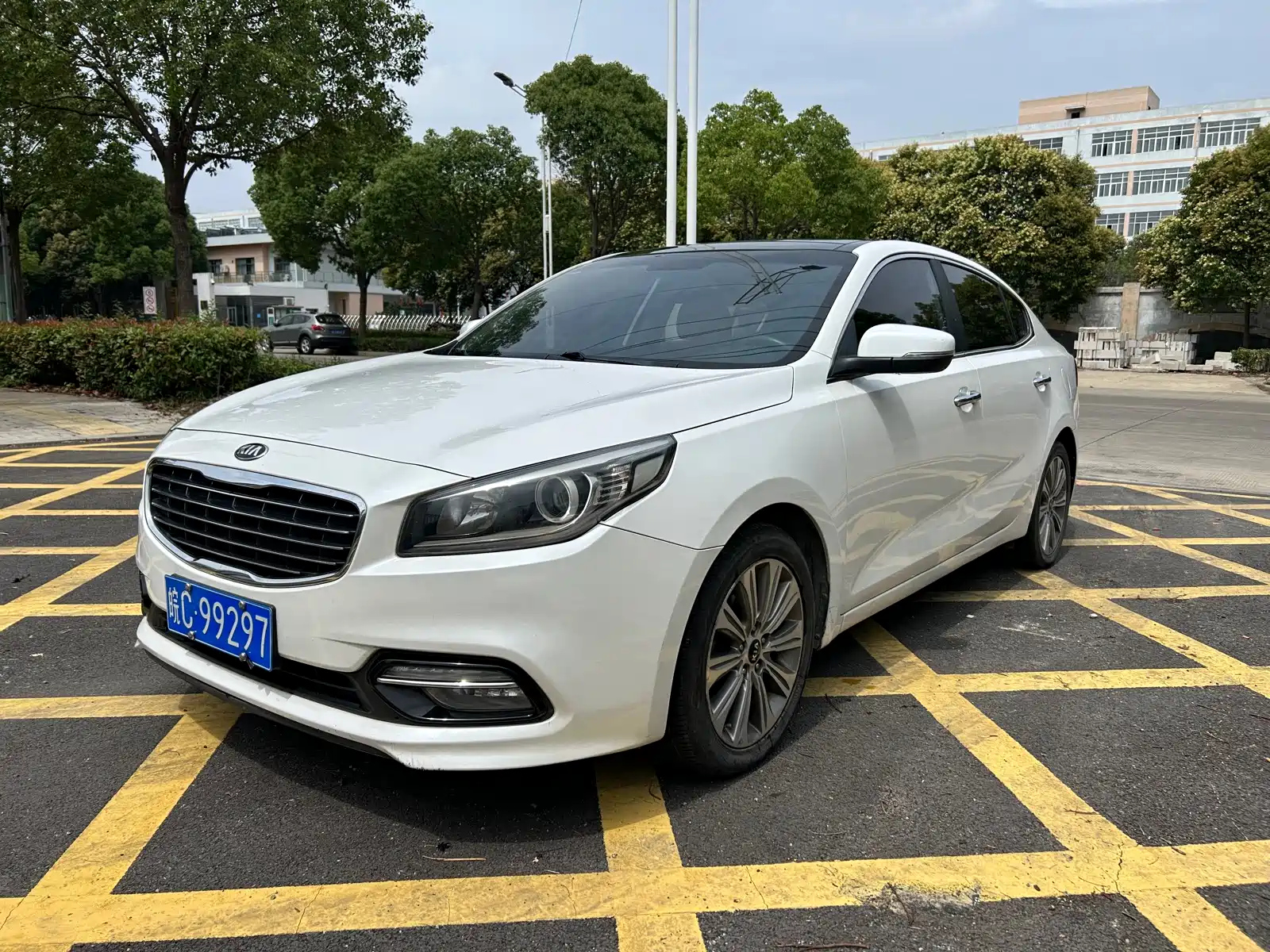 KIA K4