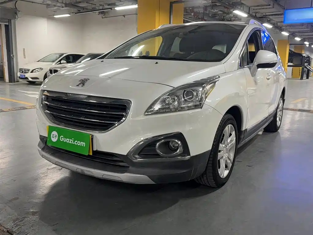 PEUGEOT 3008