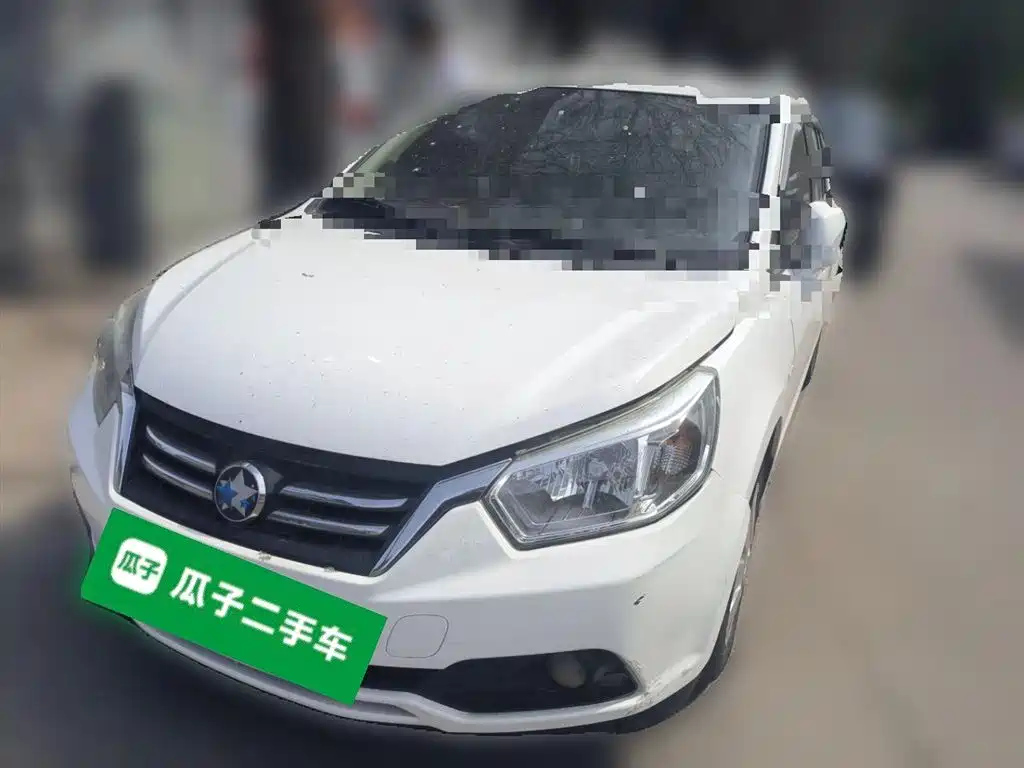 VENUCIA R50