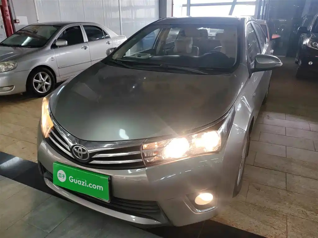 TOYOTA COROLLA
