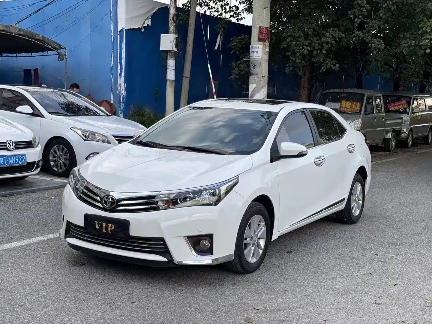 TOYOTA COROLLA
