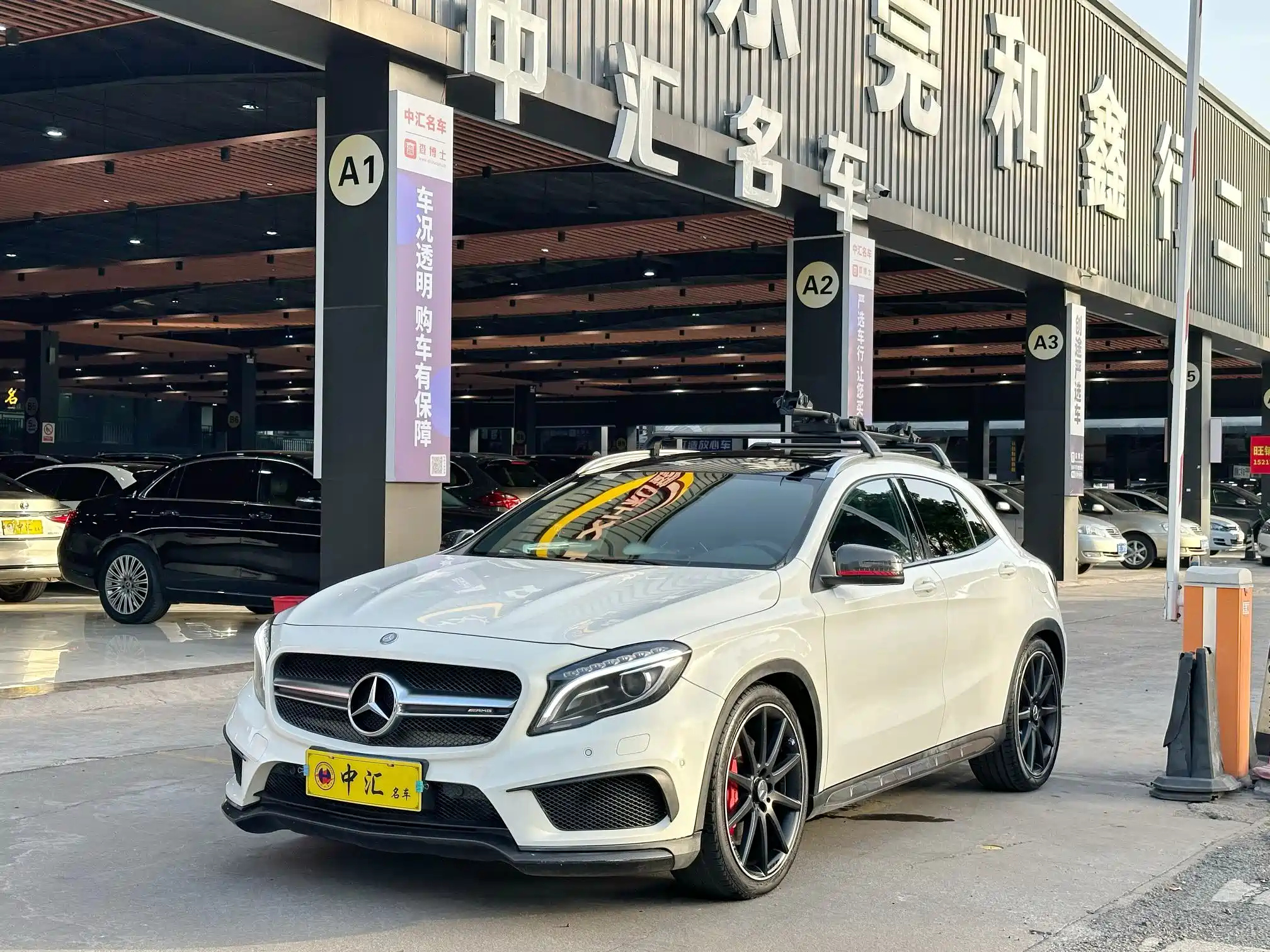 MERCEDES BENZ GLA AMG