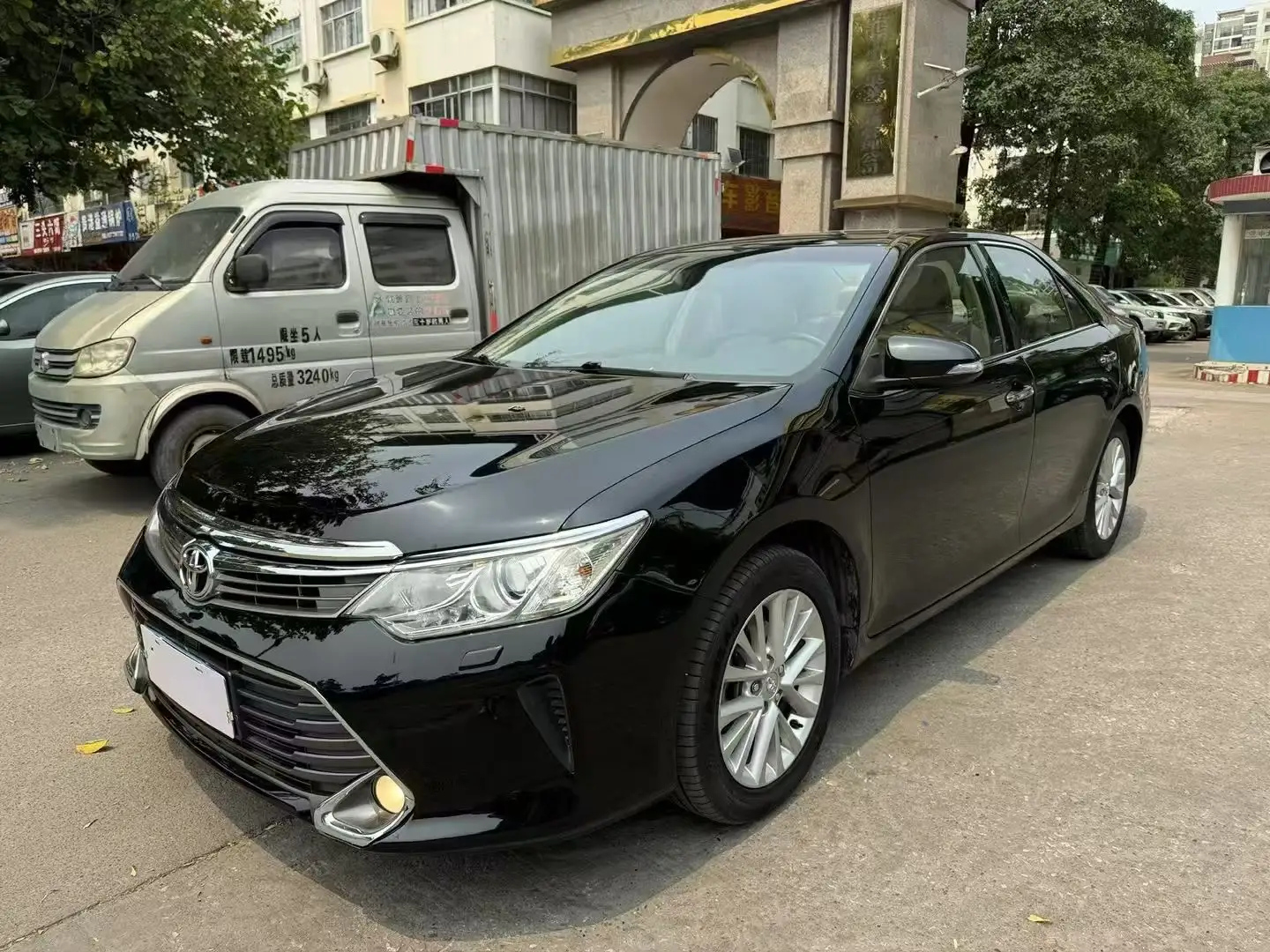 TOYOTA CAMRY