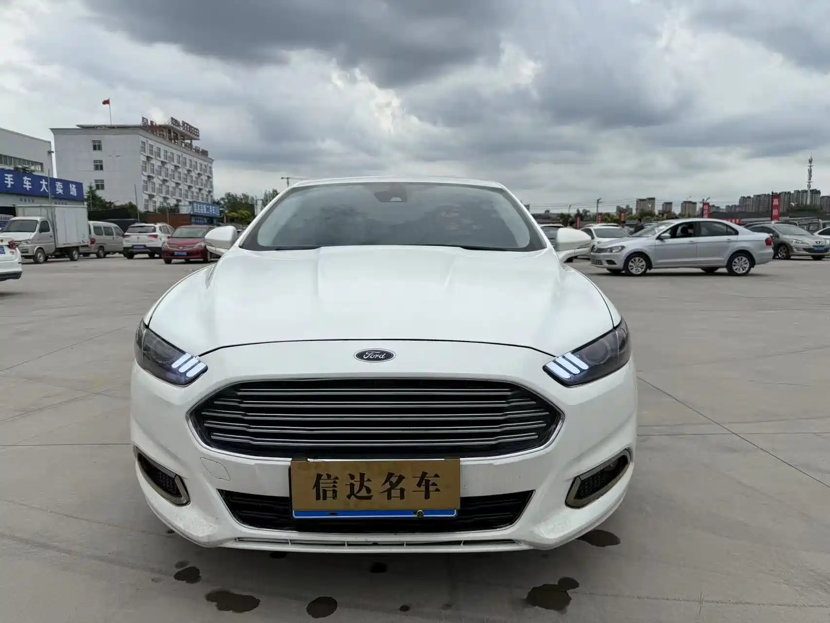 FORD MONDEO