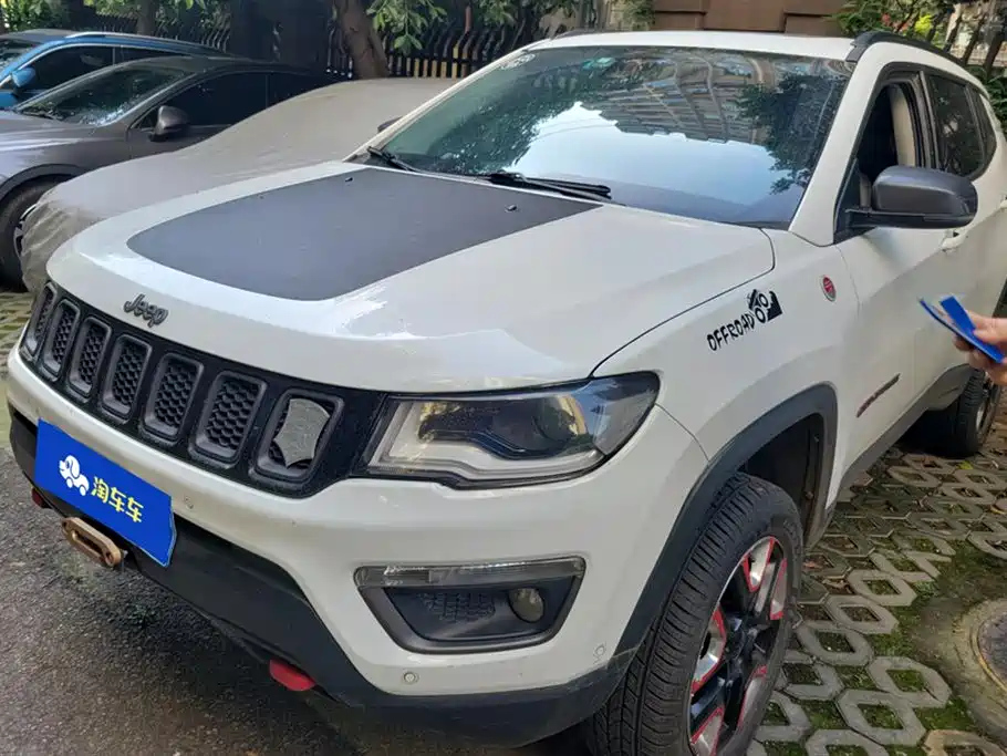 JEEP COMPASS