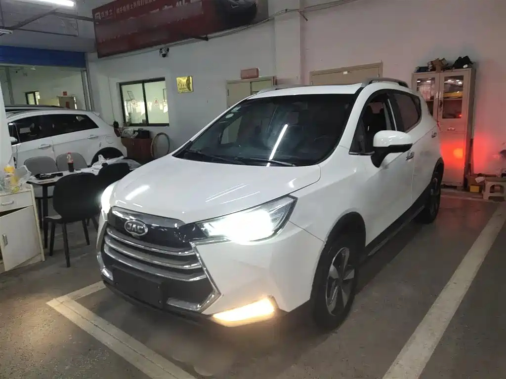 JAC REFINE S3