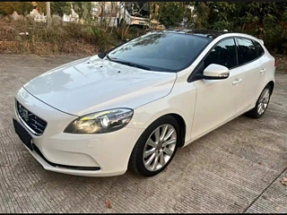 volvo v40