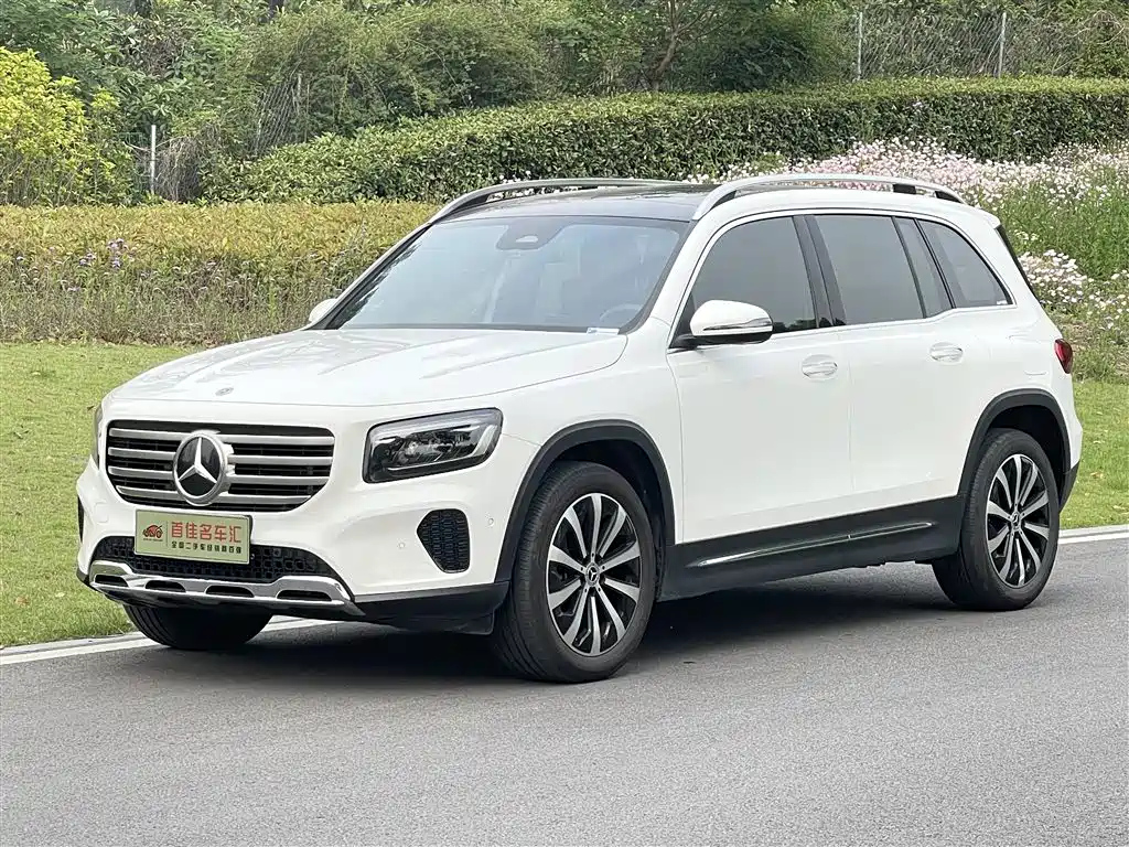 MERCEDES BENZ GLB