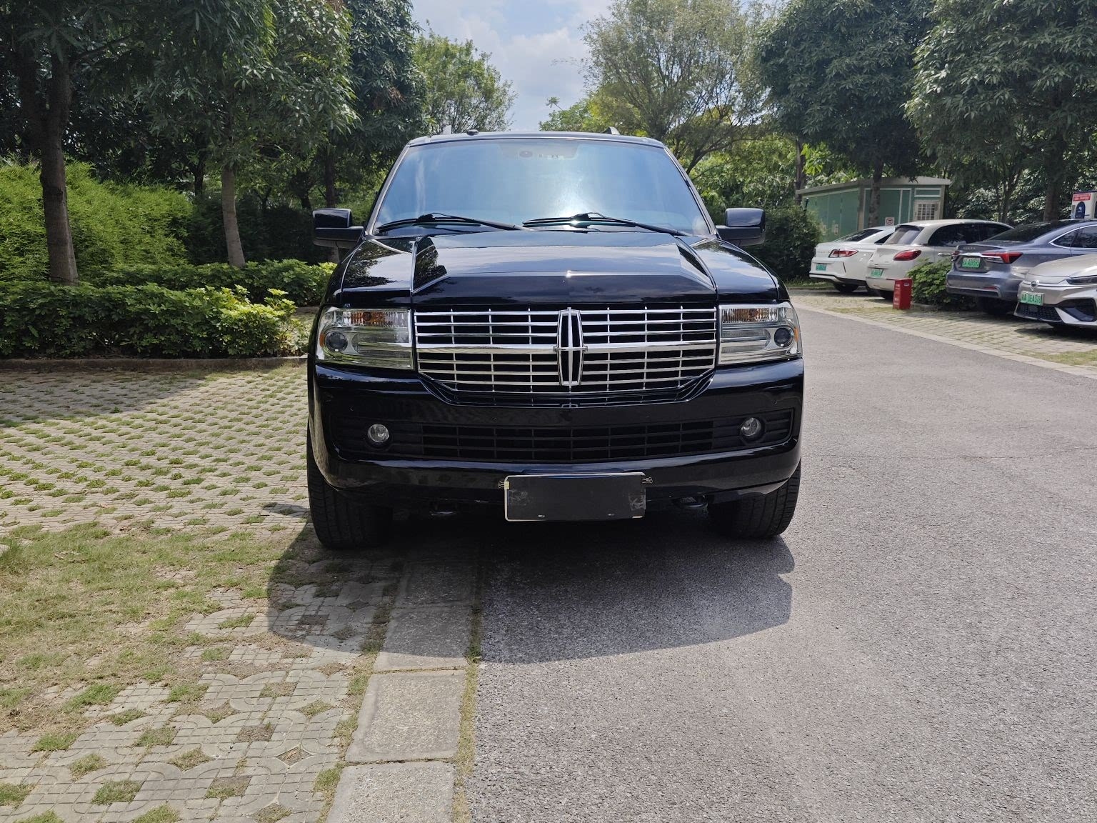 LINCOLN NAVIGATOR