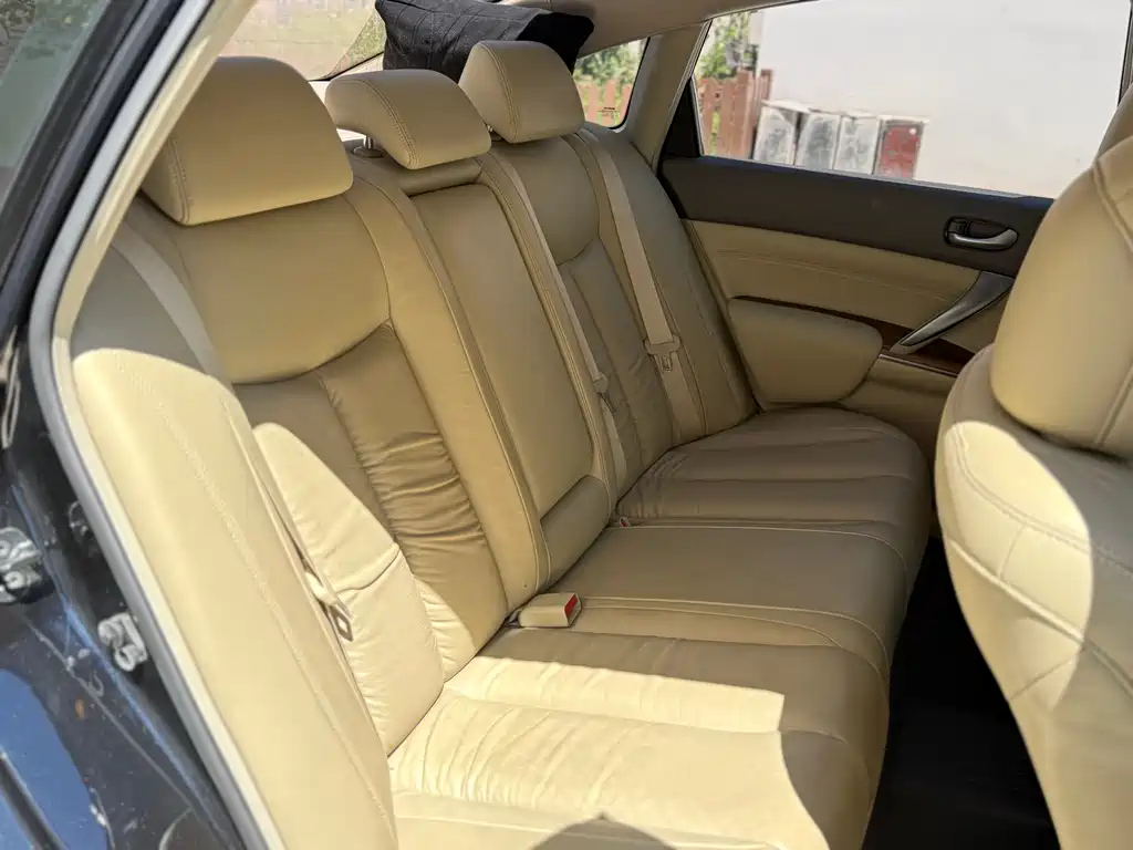NISSAN TEANA 2012