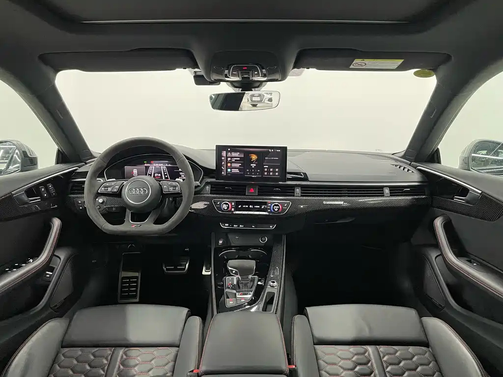 AUDI A5 2024