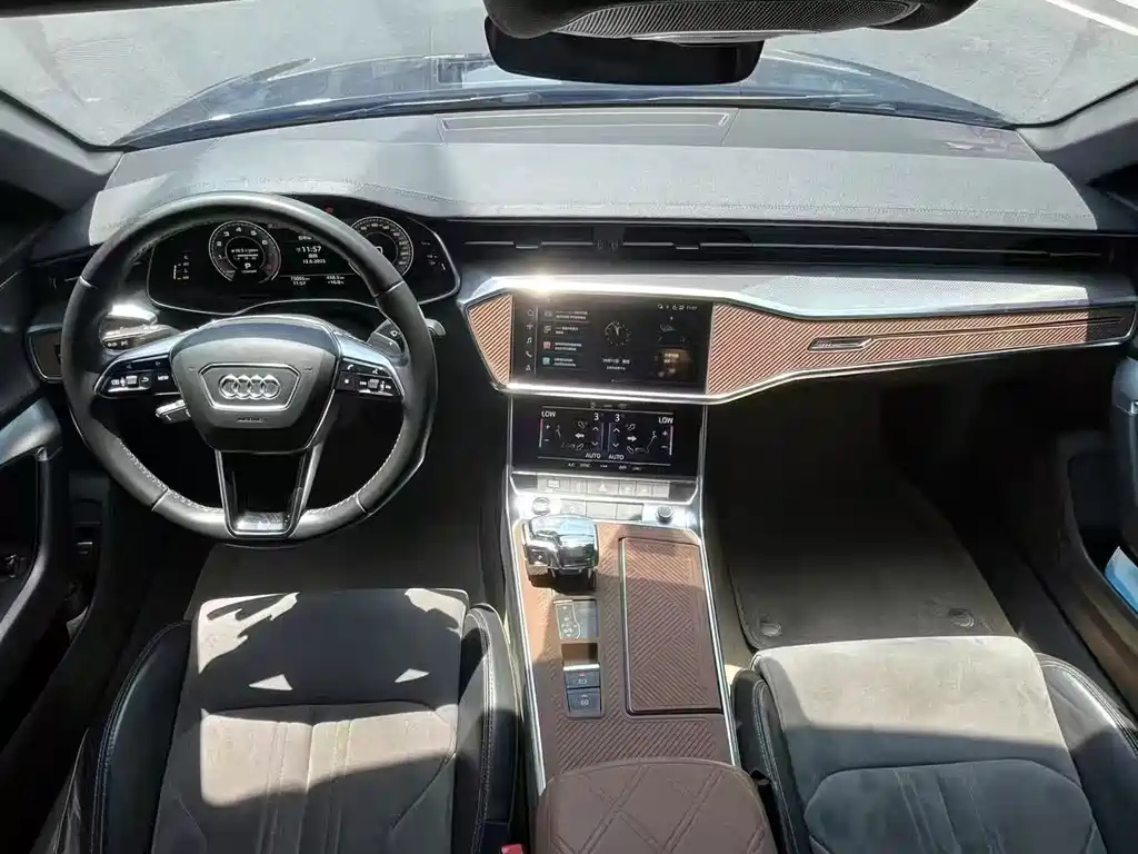 AUDI A6L 2021