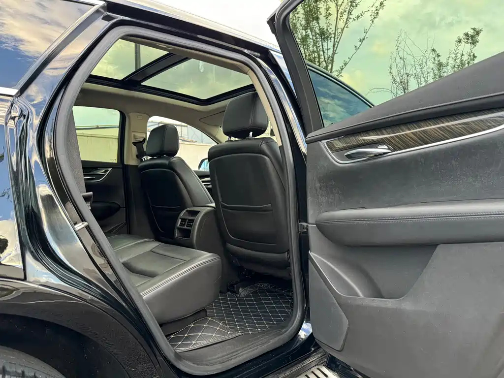 CADILLAC XT5 2018