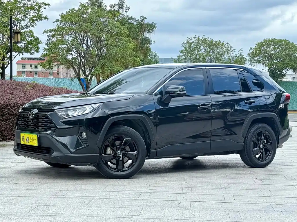 TOYOTA RAV4 RONGFANG