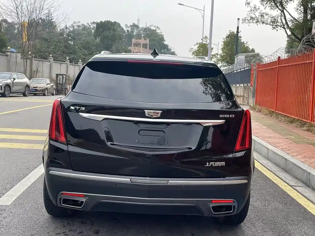 CADILLAC XT5 2020
