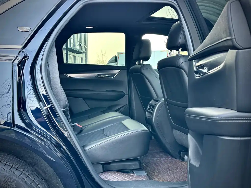 CADILLAC XT5 2021