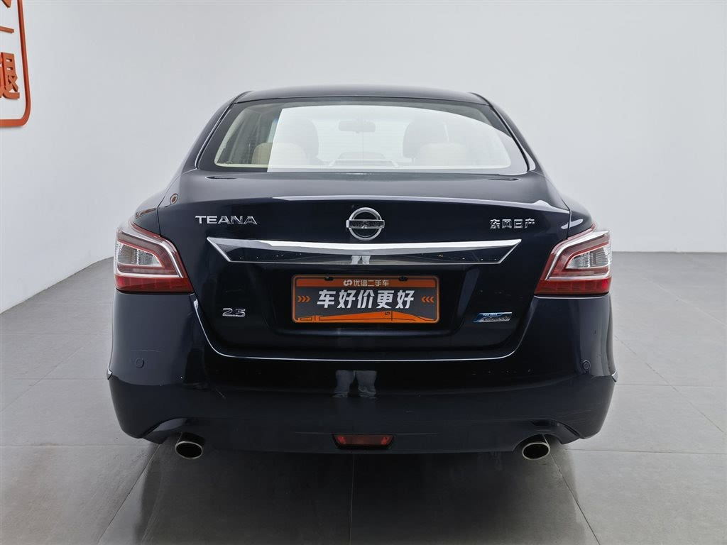 NISSAN TEANA 2013