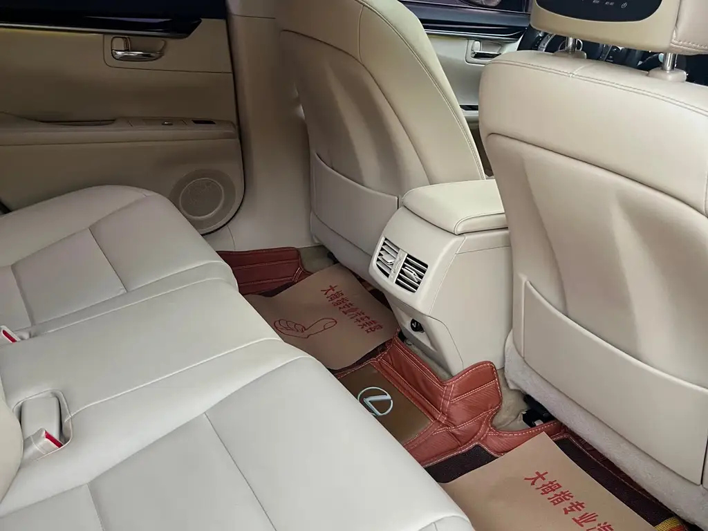 LEXUS ES 2014