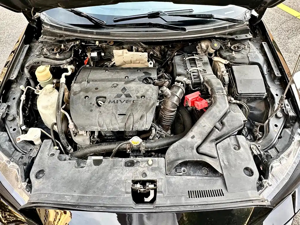 MITSUBISHI LANCER EX 2011