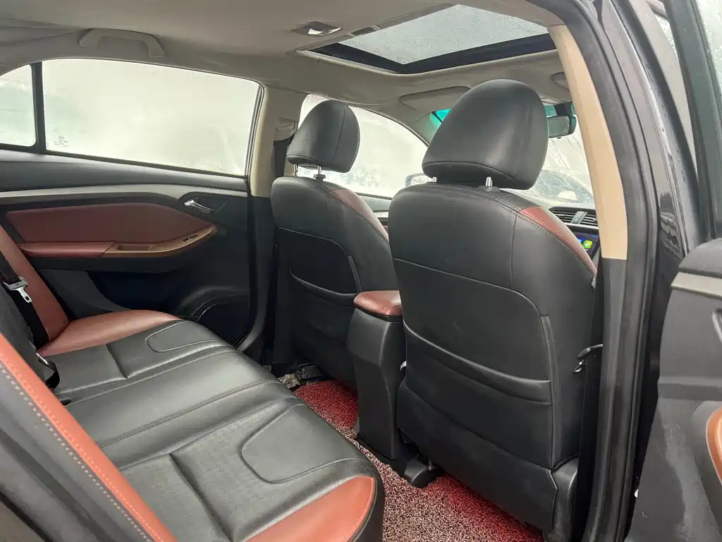 BYD G5 2015