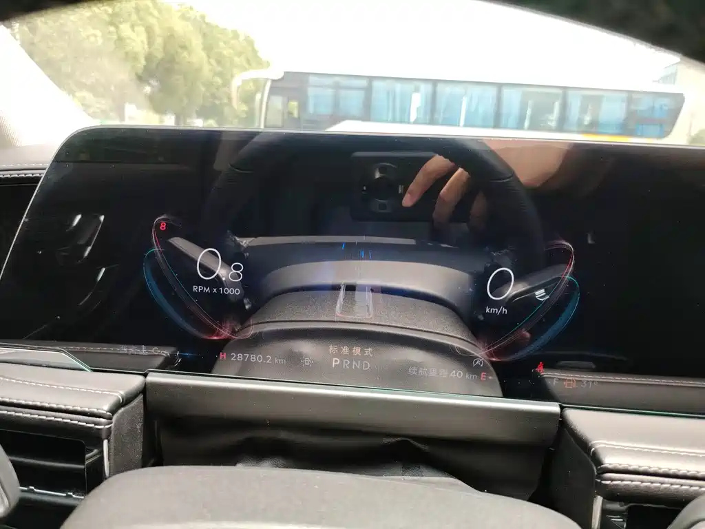 LINCOLN ADVENTURER 2023