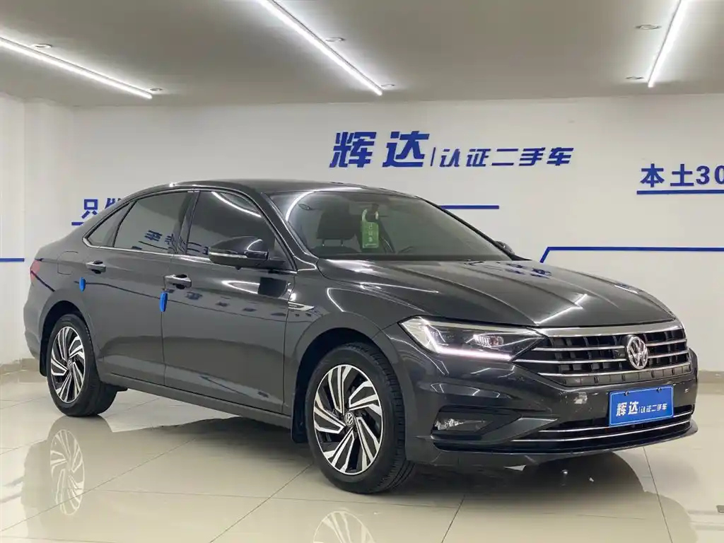 VOLKSWAGEN SAGITAR 2022