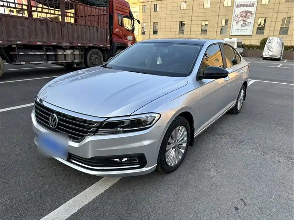 VOLKSWAGEN LAVIDA 2018