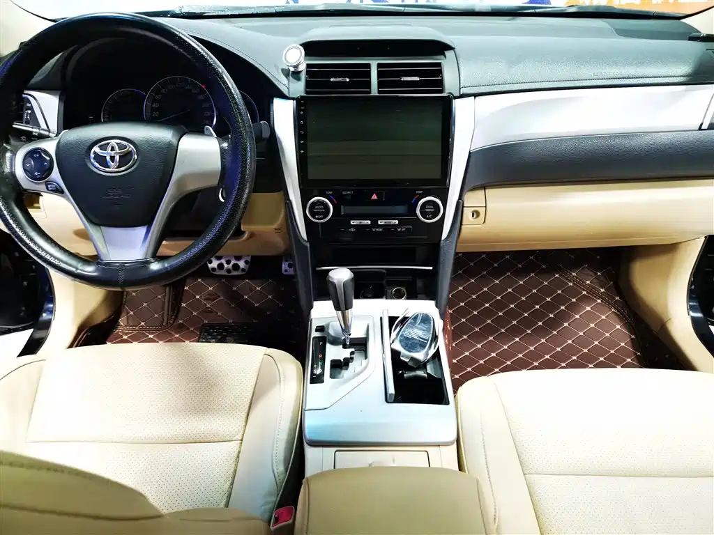 TOYOTA CAMRY 2012