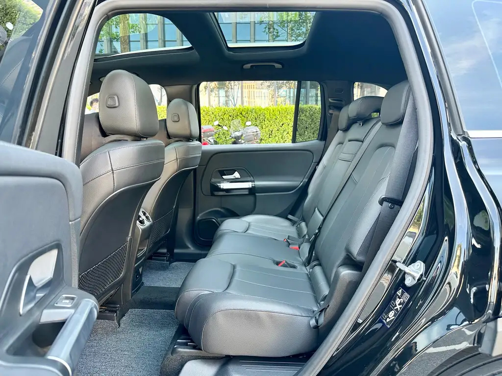 MERCEDES BENZ GLB 2021