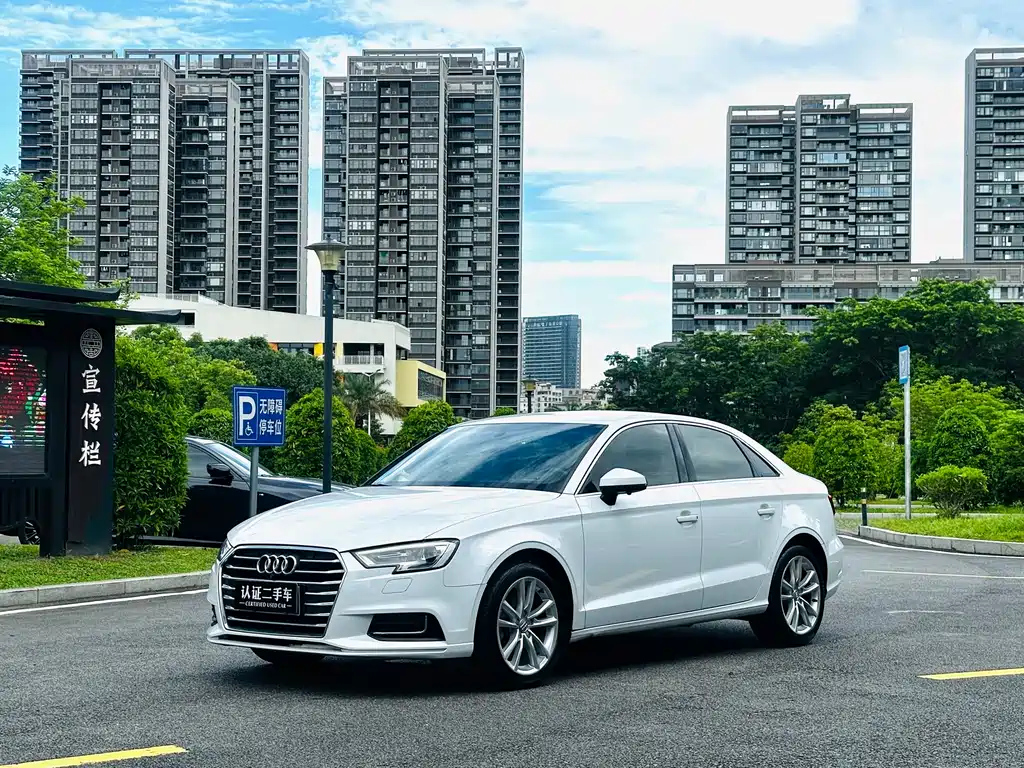 AUDI A3 2019