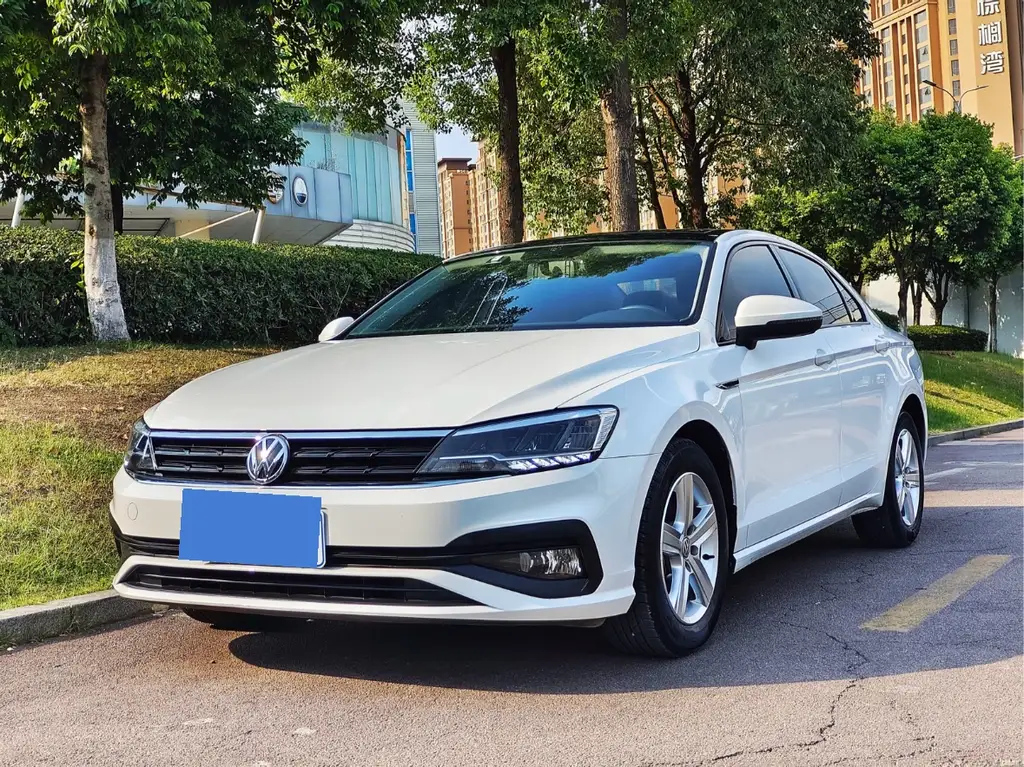 VOLKSWAGEN LAMANDO 2019