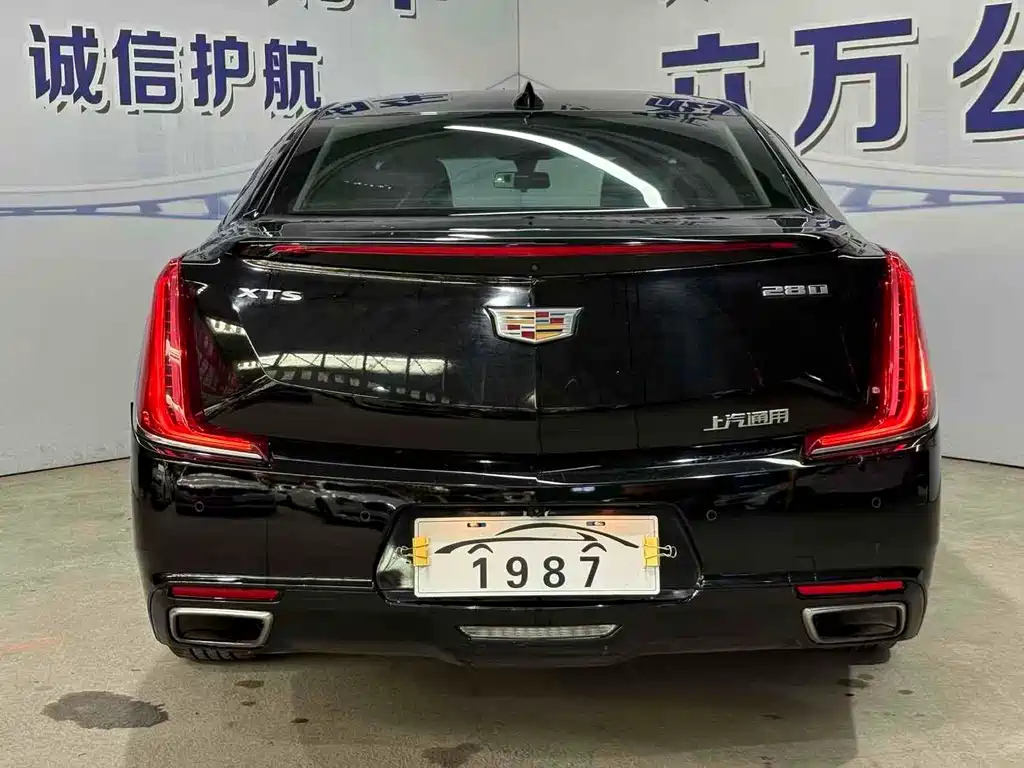 CADILLAC XTS 2018