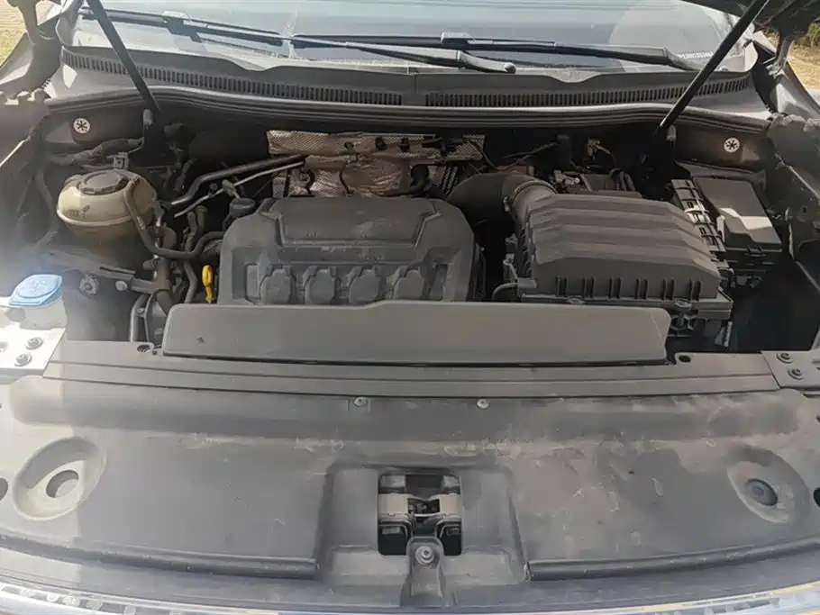 VOLKSWAGEN VILORAN 2022